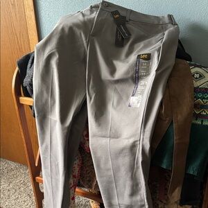 Lee Straight Leg Women's Pants in Light Gray